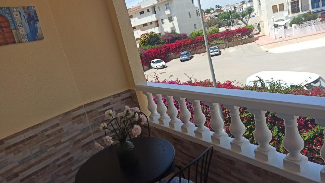 Torrevieja 2 Bedroom Holiday Apartment Exterior foto