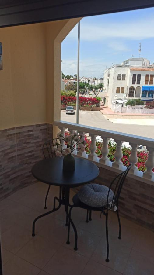 Torrevieja 2 Bedroom Holiday Apartment Exterior foto